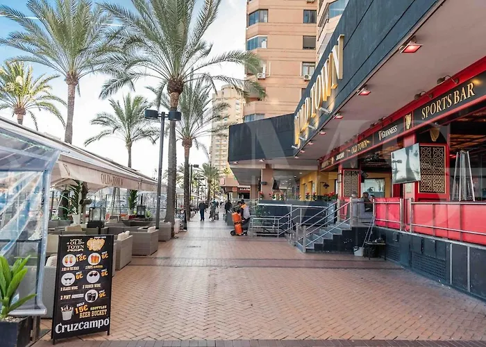 Retreat With Balcony, Steps To Rems