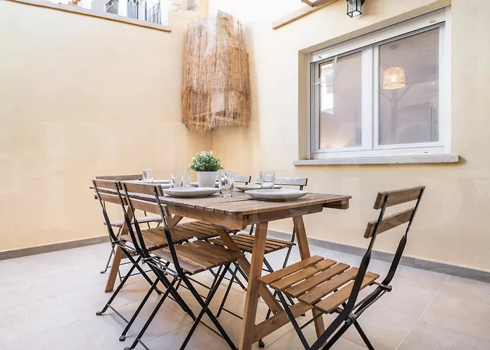 Apartment Retreat With Balcony, Steps To Rems