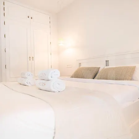Retreat With Balcony, Steps To Rems Lejlighed *